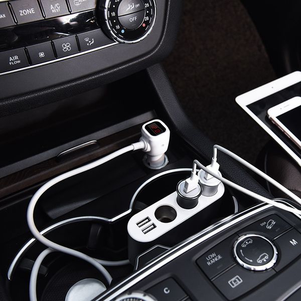 Автомобільний зарядний пристрій Hoco Z13 LCD One-Pull-Three Car Charger 2.1A, White+Silver (6957531050896) 50896 фото