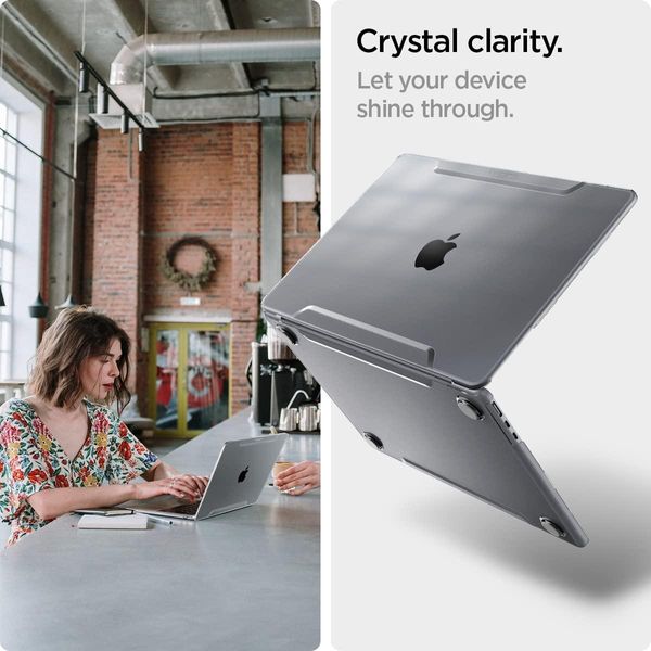 Чохол Spigen для MacBook Air 13.6 inch Case M2 A2681 (2022) - Thin Fit, Crystal Clear (ACS05271) ACS05271 фото